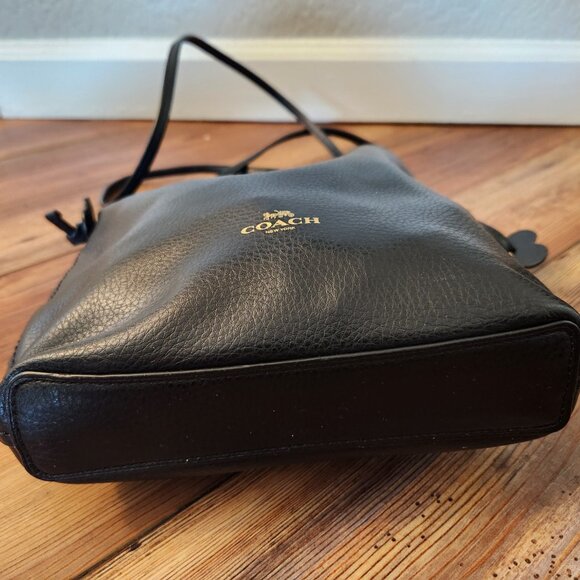 Like New Coach Derby Black Leather Flowered Crossbody Bag Purse - Picture 6 of 12